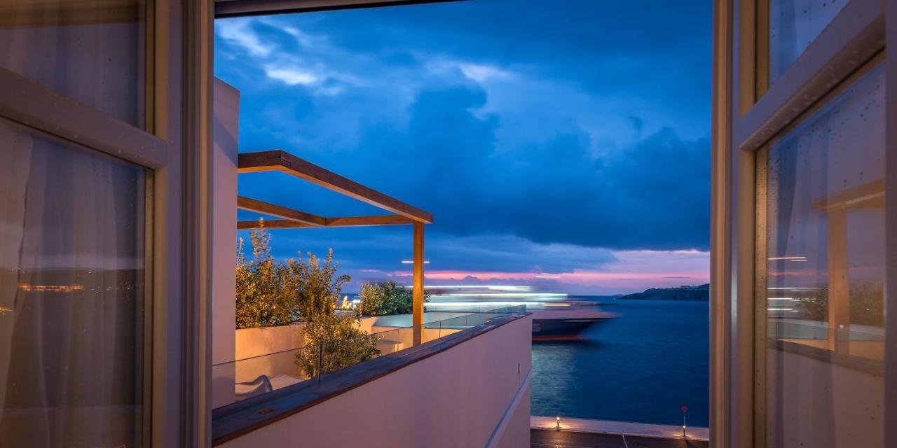 Shapes Luxury Suites Ermoupoli Exterior photo