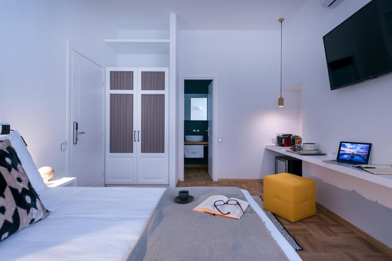 Shapes Luxury Suites Ermoupoli Exterior photo