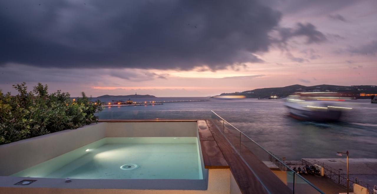 Shapes Luxury Suites Ermoupoli Exterior photo